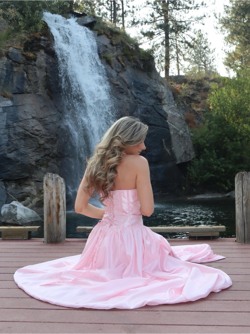 Elegant Pink Halter Corset Ball Gown Dress - Picture 4 of 4